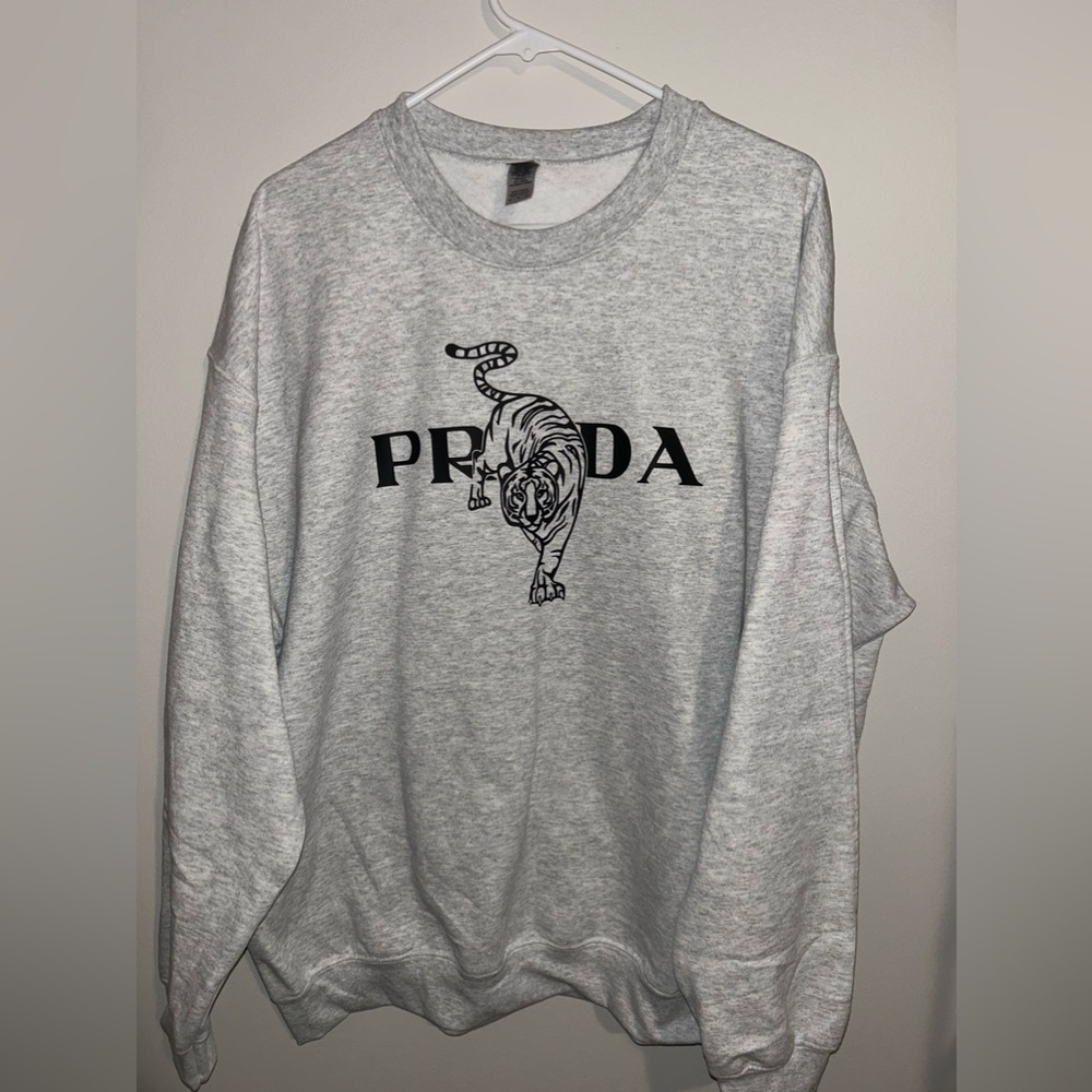Graphic Sweatshirt/Crew Neck Gildan Heavy Blend XL